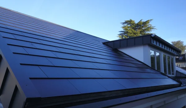 Multi-Energie-Dach Koeln schindeloptik