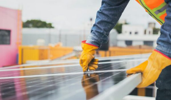 pexels-cristian-rojas-8853537-696x465